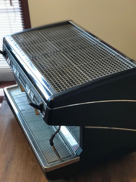 Ekspres NUOVA SIMONELLI APPIA II 2GR-ekspres ciśnieniowy do gastronomi