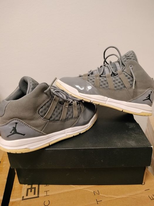 Tênis nike Jordan 33