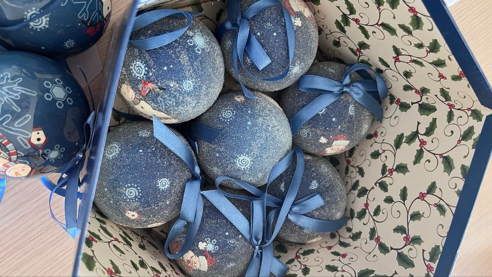 Caixa Bolas de Natal