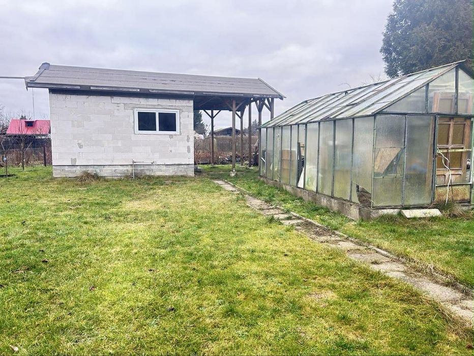 Działka ROD Krokus z murowanym domkiem