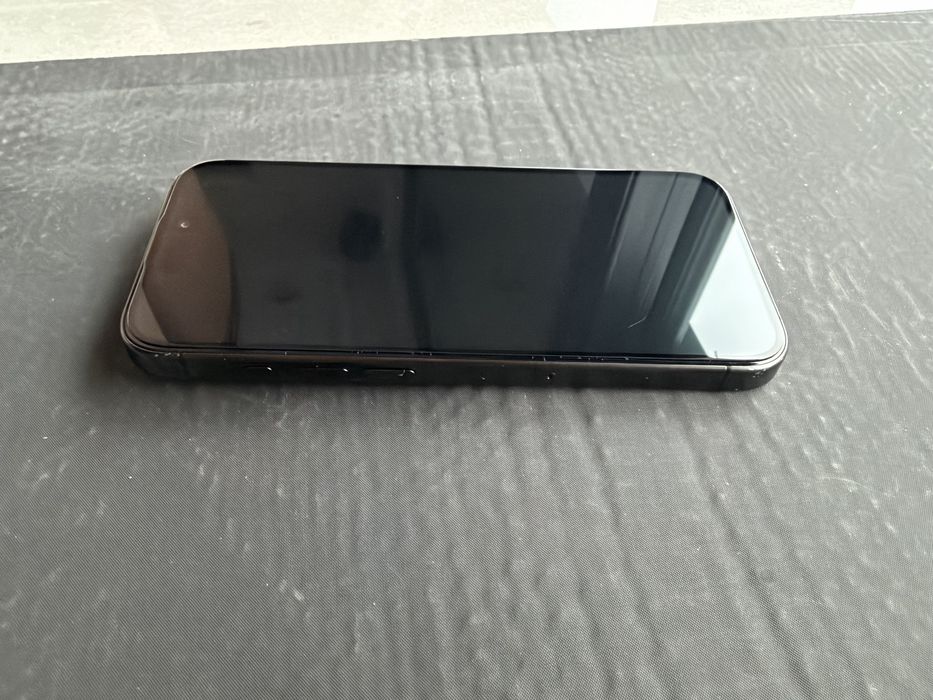 iPhone 15 Pro sprawny