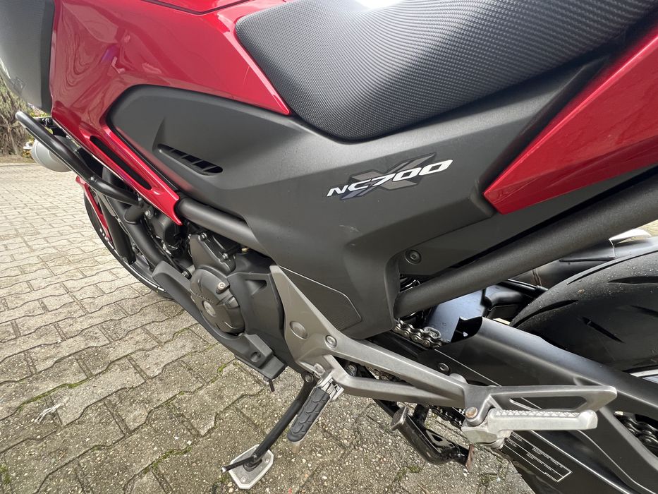 Sprzedam Piękną Honde nc700x maly przebieg serwisowana