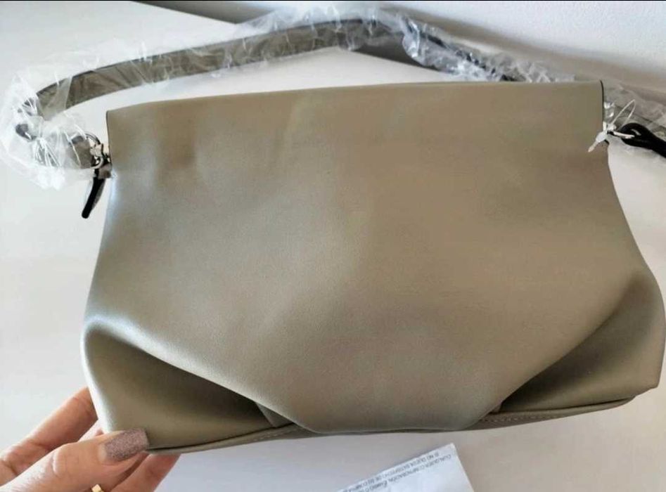 Mala nova Sfera com etiqueta