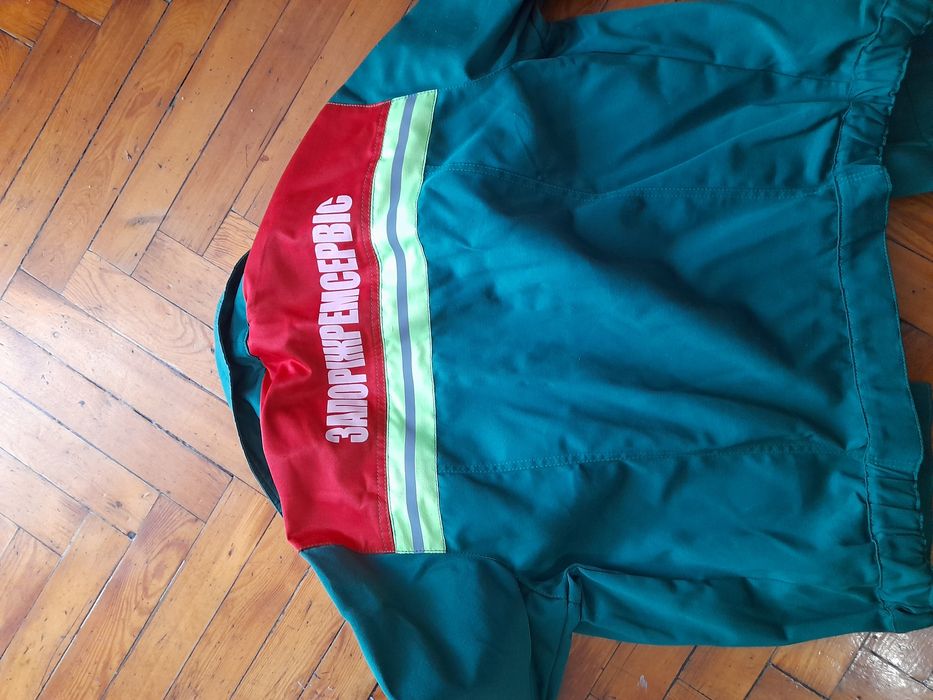 Продам новую спецодежду.