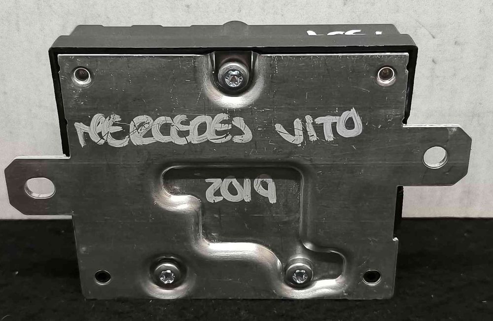 Boia Combustível A0009009213 - MERCEDES-BENZ VITO Autocarro