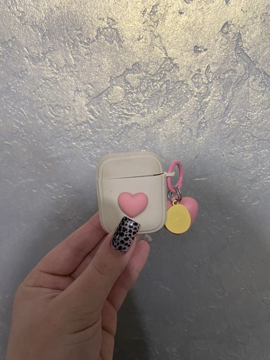 Чехол на наушкики