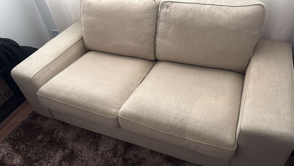 Sofá Kivik 2 lugares