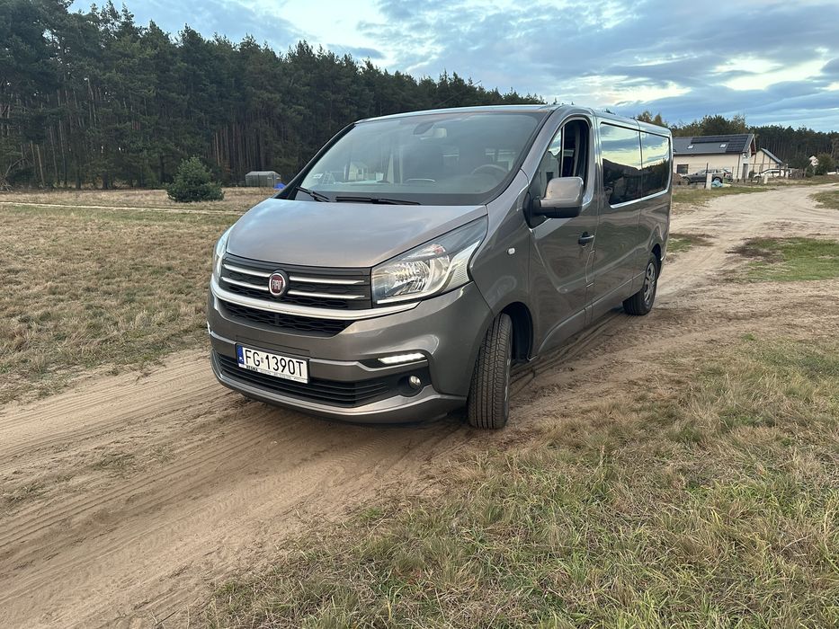 Wynajem busa 9-osobowego