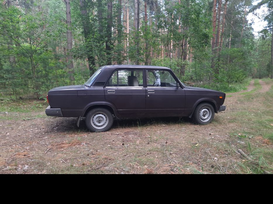 Продам ваз 2107 2009 року випуску.