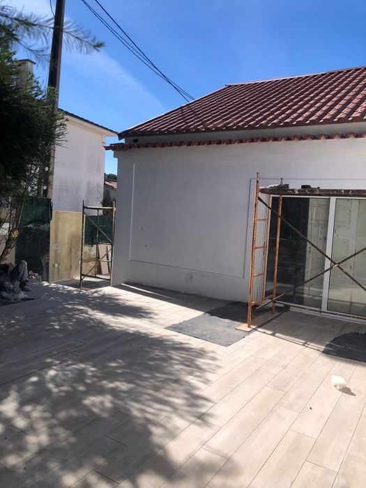 Pinturas e capoto sobre orçamentos