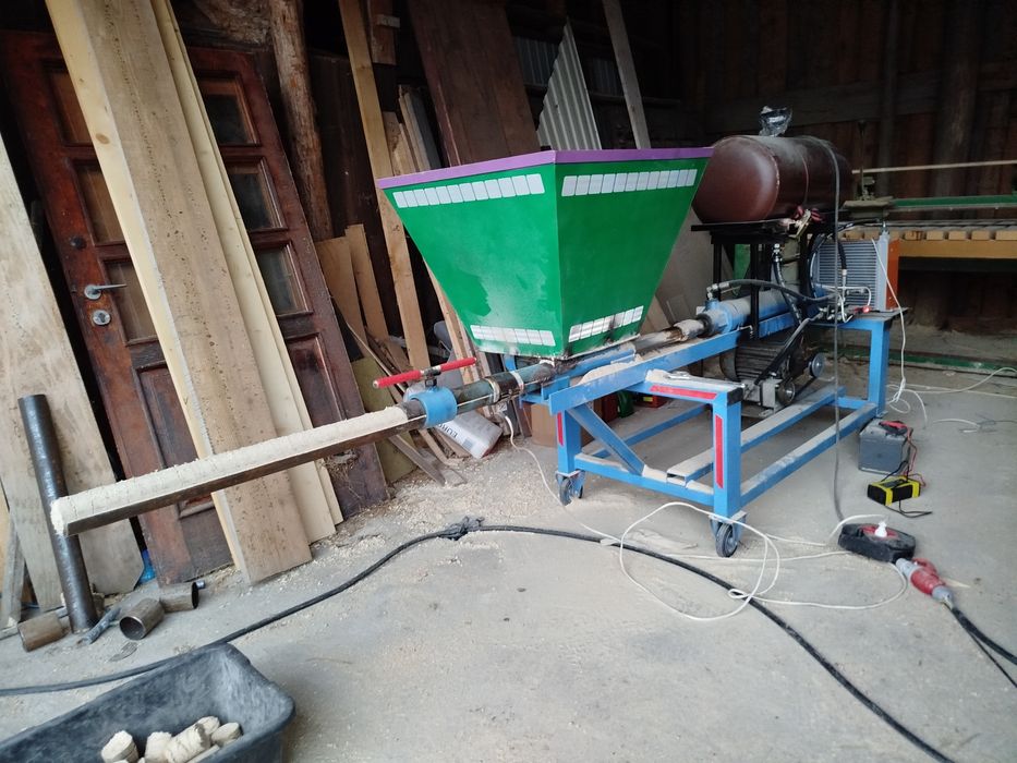 Brykieciarka hydrauliczna do trocin