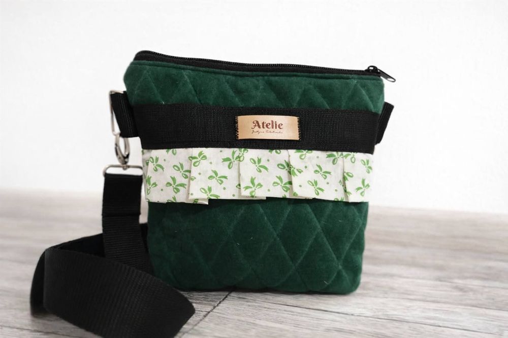 Torebka handmade na regulowanym pasku
