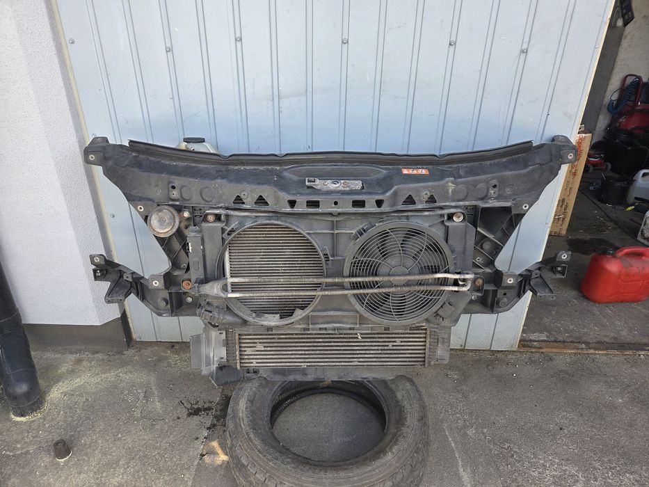 Pas przedni chlodnice Mercedes Sprinter W907 2.0 CDI Sprinter W906 2.2CDI