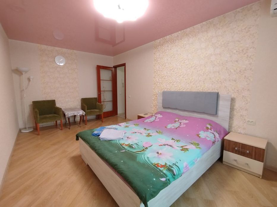 Посуточно уютная 1ком. квартира  3 мин.от м. Оболонь