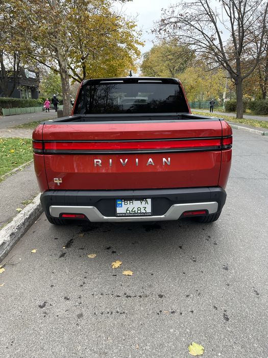 Продам авто RIVIAN R1T