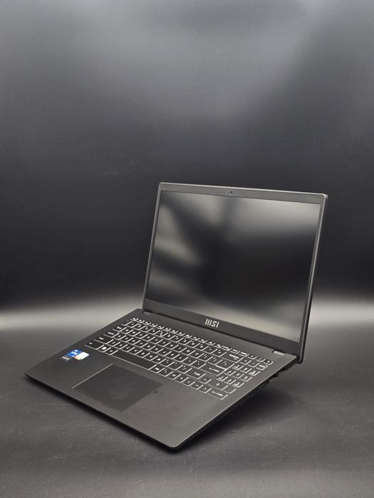 Laptop MSI Modern 15 B11M