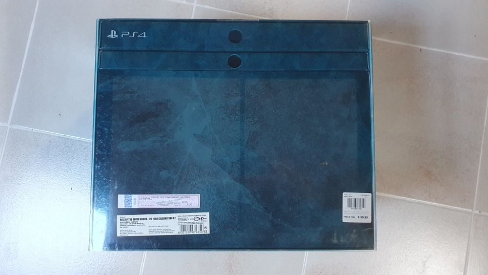 Rise of the Tomb Raider 20 year celebration collector's edition PS4