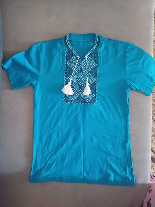 Вишиванка на хлопчика років 12 НОВА