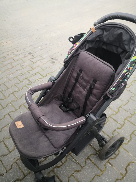 Wózek spacerówka dziecięca LIONELO Annet Plus Dreamin Czarny