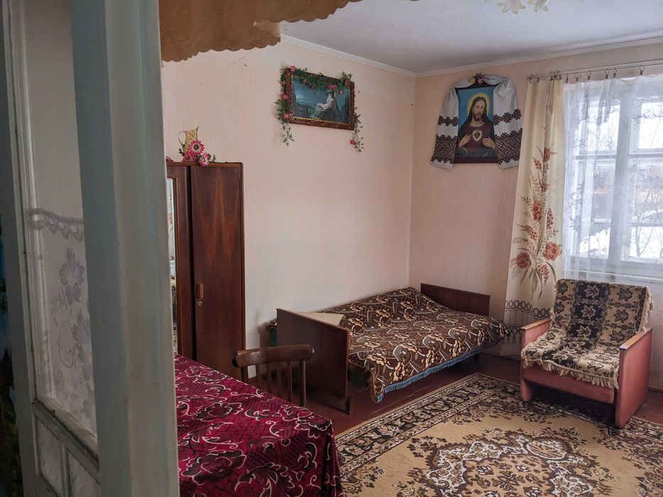 Продається відпочинковий будинок біля р. Дністер у с. Стриганці (2)