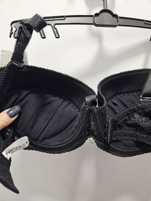 Biustonosz bardotka Nipplex 65E czarny