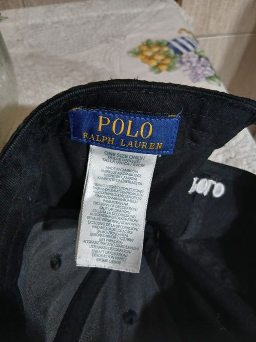 Чорна бейсболка від бренду Polo Ralph.
