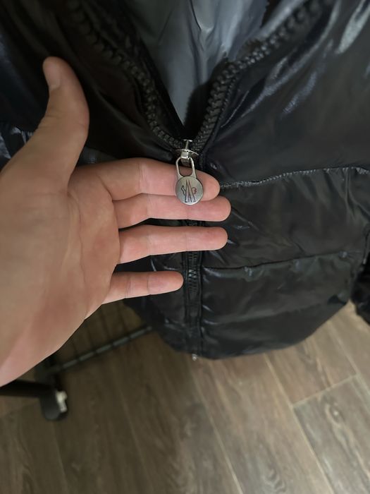 Пуховик Moncler