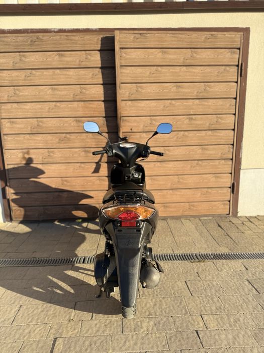 Suzuki Address.V50
