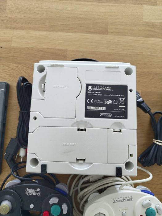 Gamecube Pérola com jogo e comandos