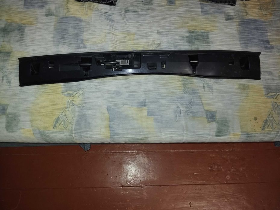 Планка підсвічування номера багажника Шевроле болт 2017 прем'єр