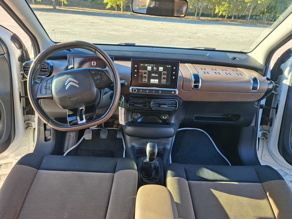 Citroën C4 Cactus 1.2 PureTech 2016 134000 kms 1 Dono Livro de Revisões — photo 2