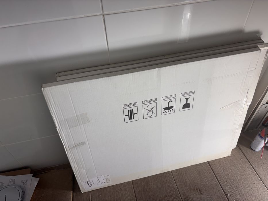 Movel WC, espelho e lavatorio