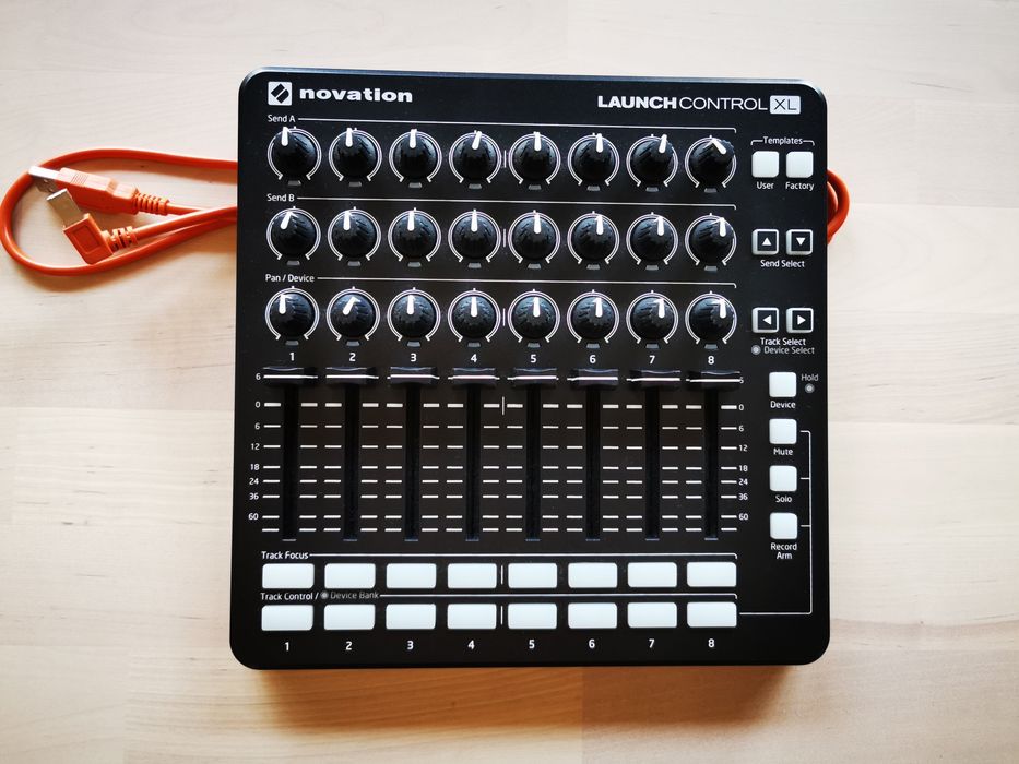 Novation Launch Control XL + Oferta Launchpad