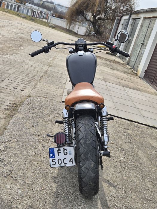 Suzuki intruder vs 800 97r bobber