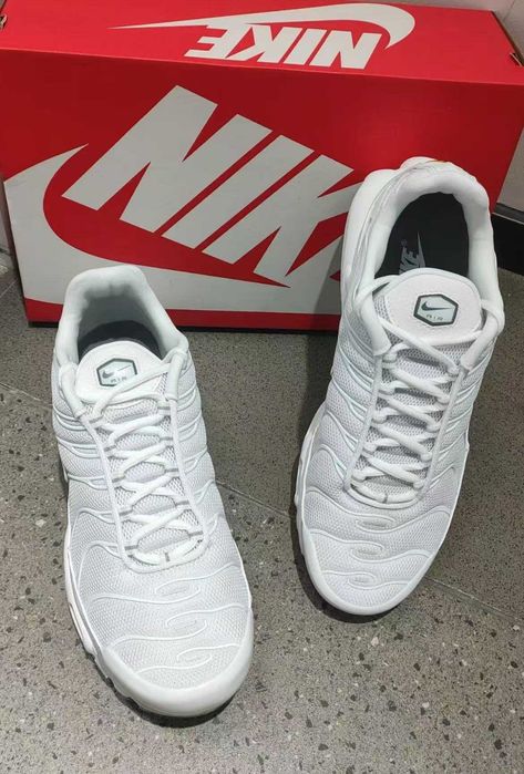 Air Max TN Plus White R.39