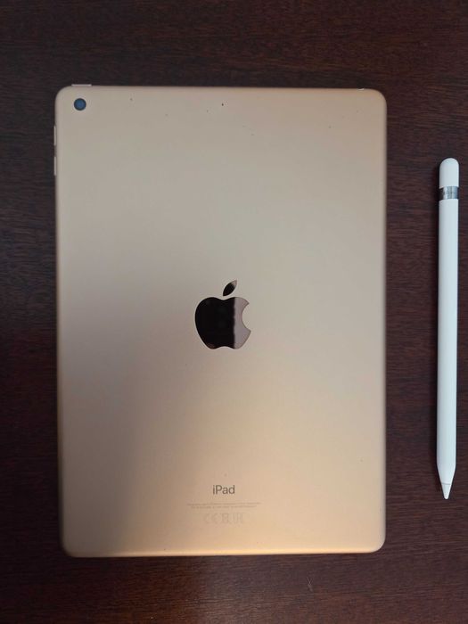 ORYGINALNY iPad 9.7 128GB + Apple Pencil + ładowarka system iPadOS