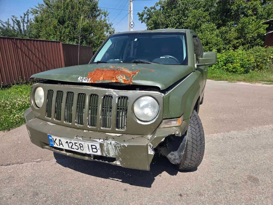 Продам Jeep Patriot 2008, 2.36л бензин, механіка, передній привод