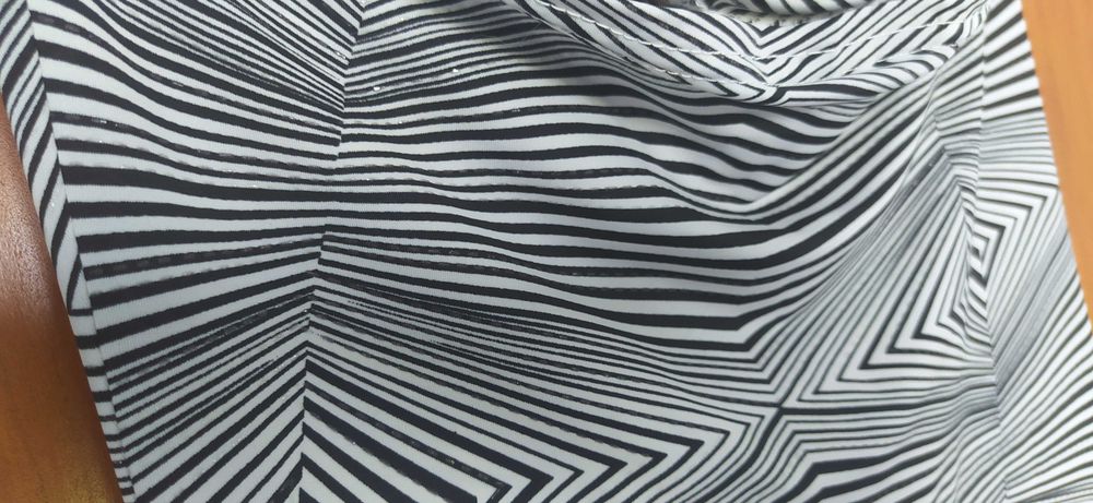 vestido com costas abertas