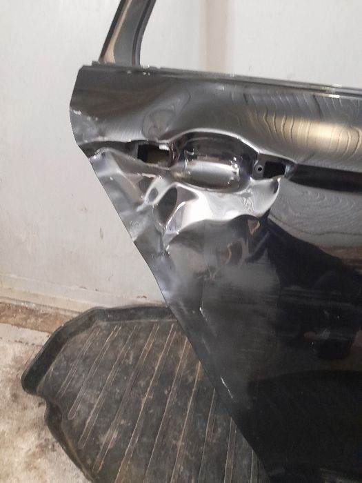 Ляда тадвері пасат б8 під відновлення