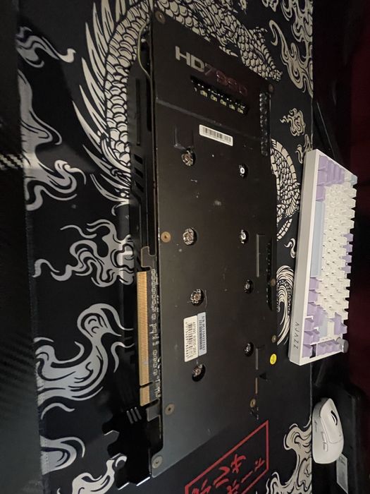 Radeon hd7990 відеокарта