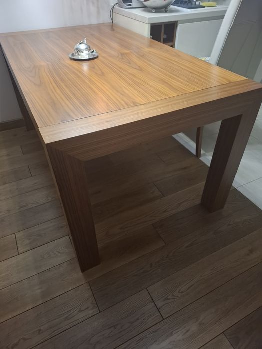 Stół do jadalni 'prostokąt 160/90 rozkładany 'kolor-orzech amerykanski