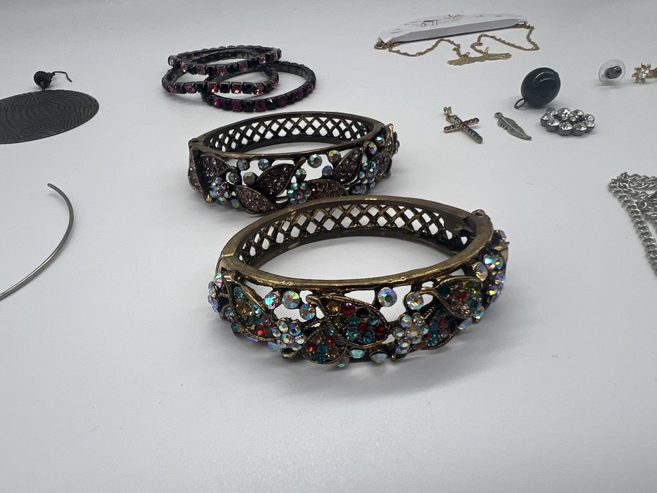 Coleção de Aneis, Colares, Braceletes e Brincos