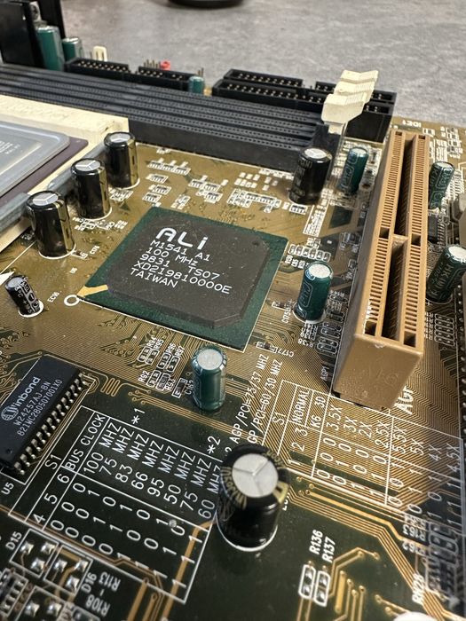 Płyta Główna MSI MS5169 Super Socket7 + AMD K6-2 450MHz