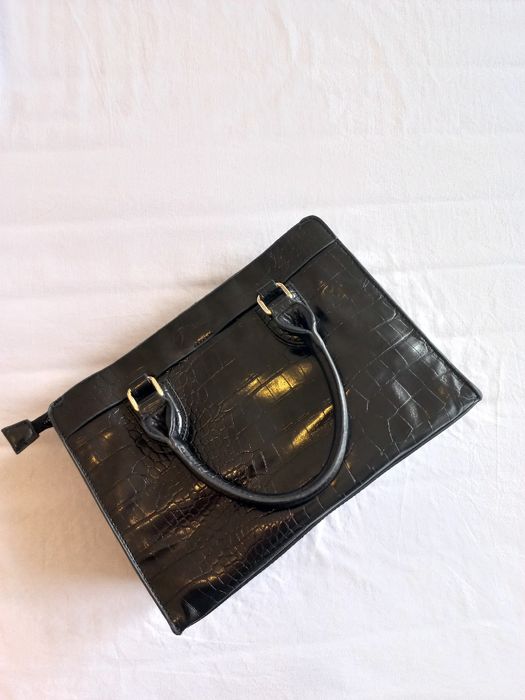 Bolsa Preta de verniz