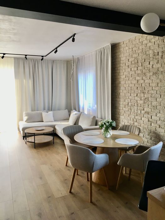 Dom do wynajęcia, Szerokie