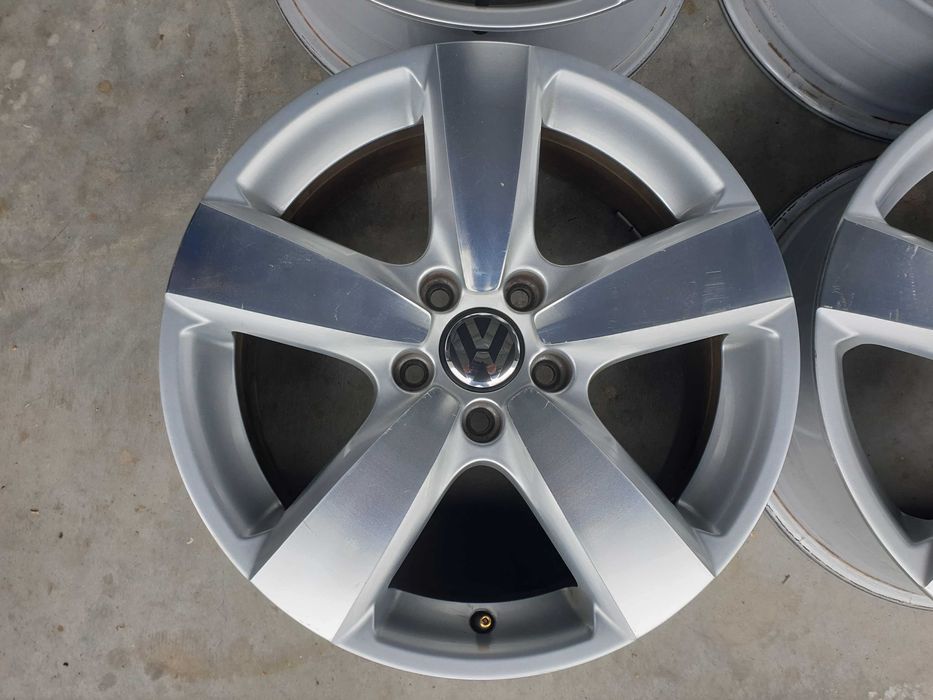 Alufelgi 17" 5x112 VW Passat B6 B7 B8 CC Golf VII Tiguan Touran Caddy