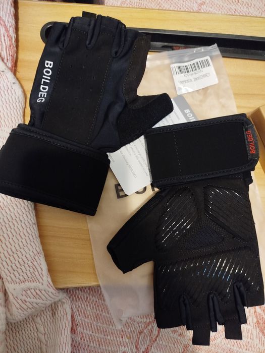 Luvas para  desporto novas