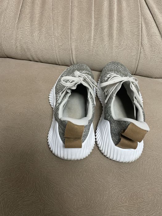 Кросівки Adidas Alphabounce Trainer 42