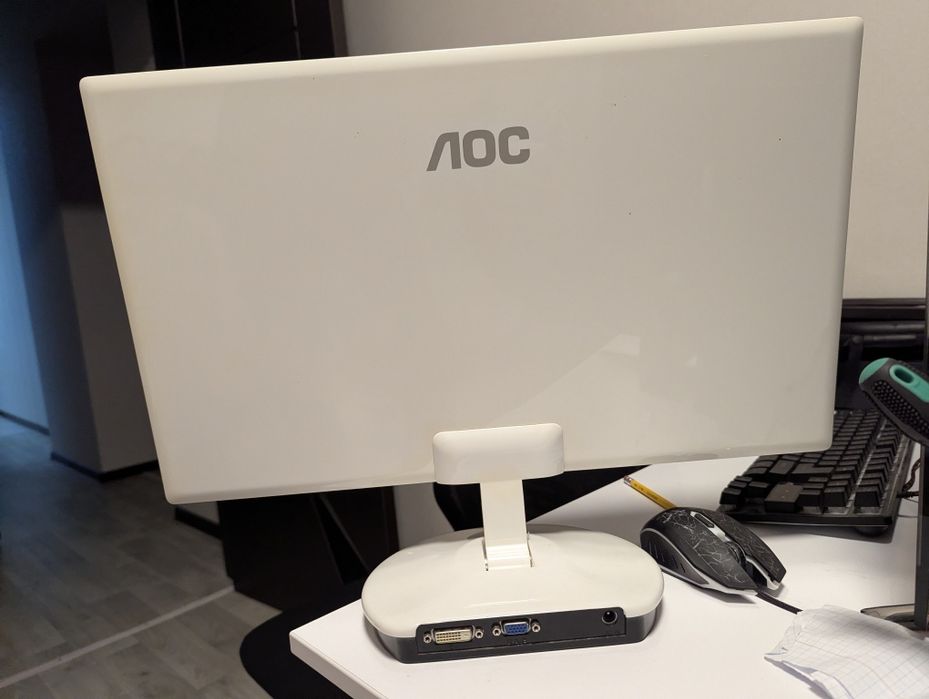 Монитор loc ,дли игр и работы