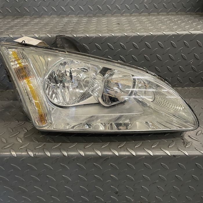 Otica Ford Focus 2 Fase 1